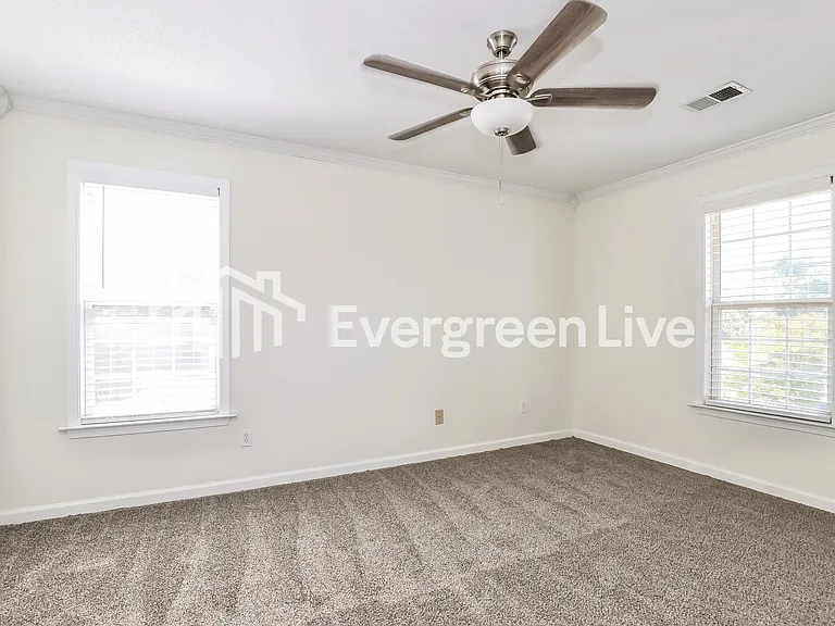 4092 Pleasant Valley Rd — Photo 7