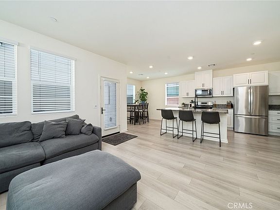 4th image of 4052 Summer Way