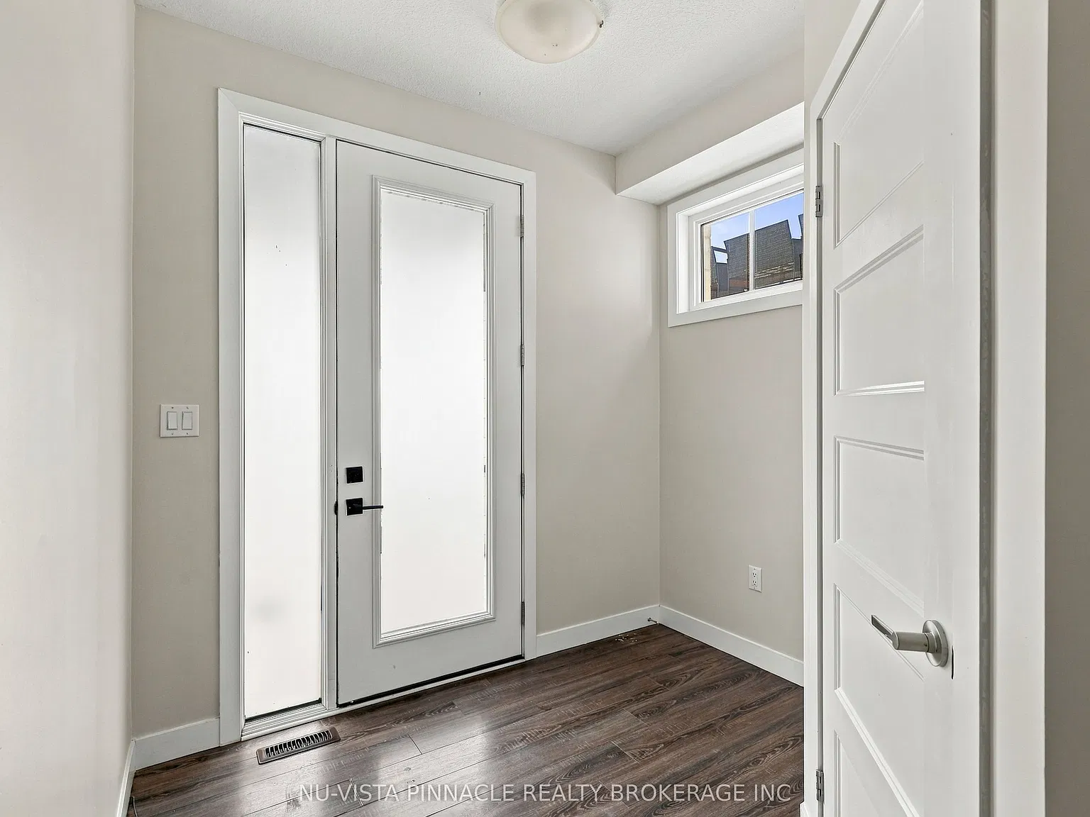 3 bed, $2,550 — Photo 4