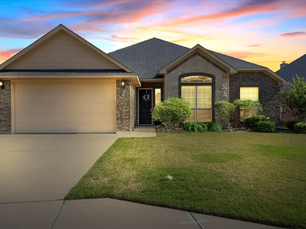 4425 Logan Cir, Granbury, TX 76049
