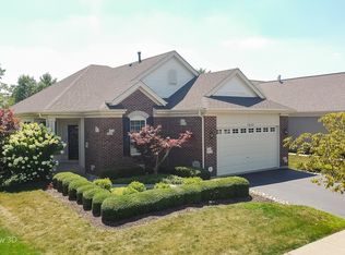 1632 Mansfield Dr, Aurora, IL 60502