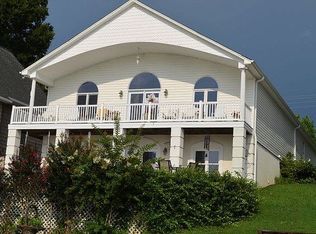 1902 Riverview Rd, Lexington, NC 27292