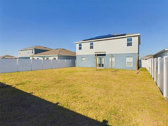 3rd image of 1424 Feather Ln