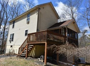 107 Tiffany Ct, Milford, PA