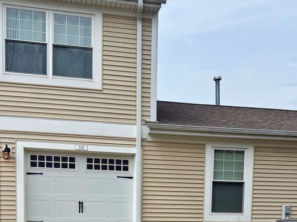 306 Russet Way