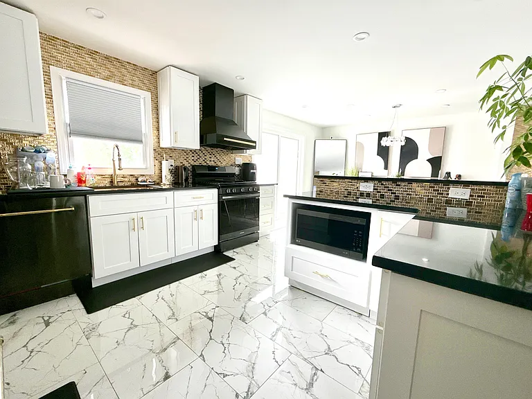 44 Leonhardt Ct — Photo 4