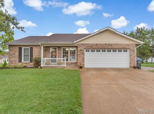 112 Jefferson Dr, Waterloo, IL 62298