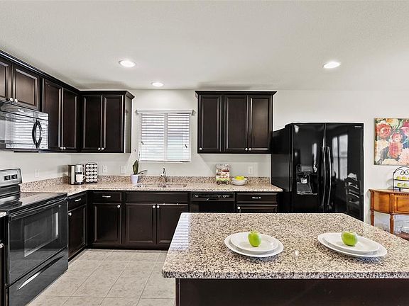 4th image of 3004 Montserrat Creek Dr