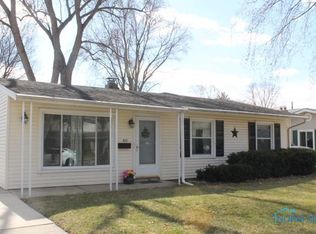 612 Greenfield Dr, Maumee, OH 43537