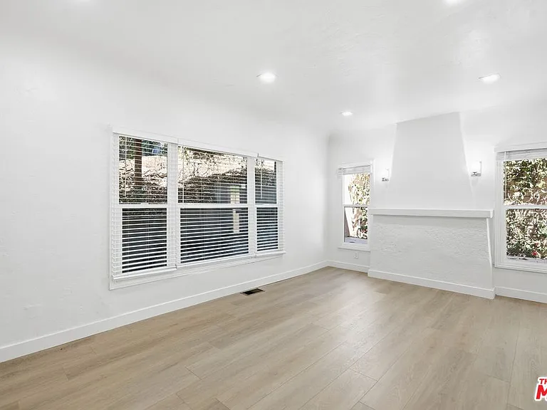 1536 Lemoyne St #3 — Photo 2