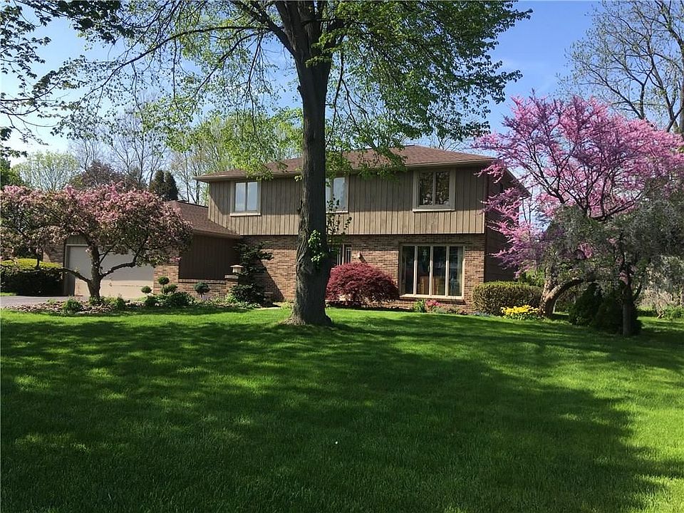 1st image of 1256 Meadowwood Dr