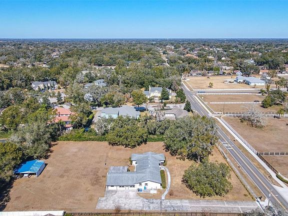 4th image of 1700 S Miller Rd