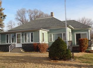 521 Nevada St, Cambridge, NE 69022