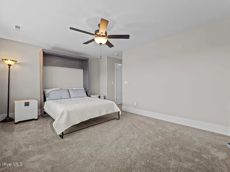 310 Lightning Bug Ln — Photo 54