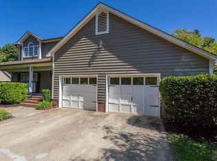 1920 Plaza Dr, Hickory, NC 28602