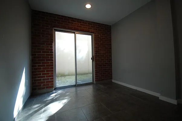 Rented by Bold New York | media 65