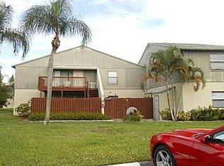 15 Crossings Cir APT E, Boynton Beach, FL 33435
