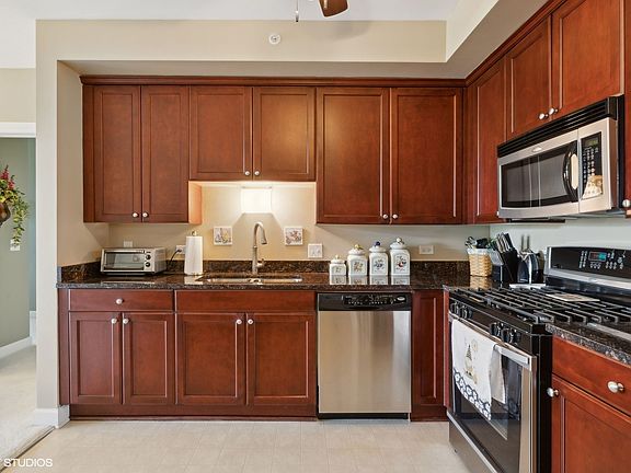4th image of 8440 Callie Ave #C-102