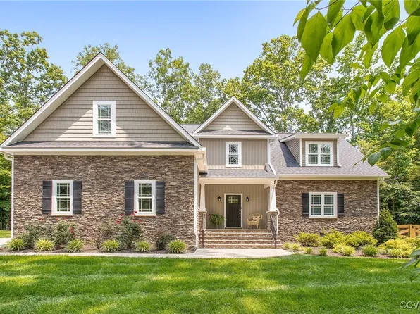 1570 Ole Bert Dr, Powhatan, VA 23139