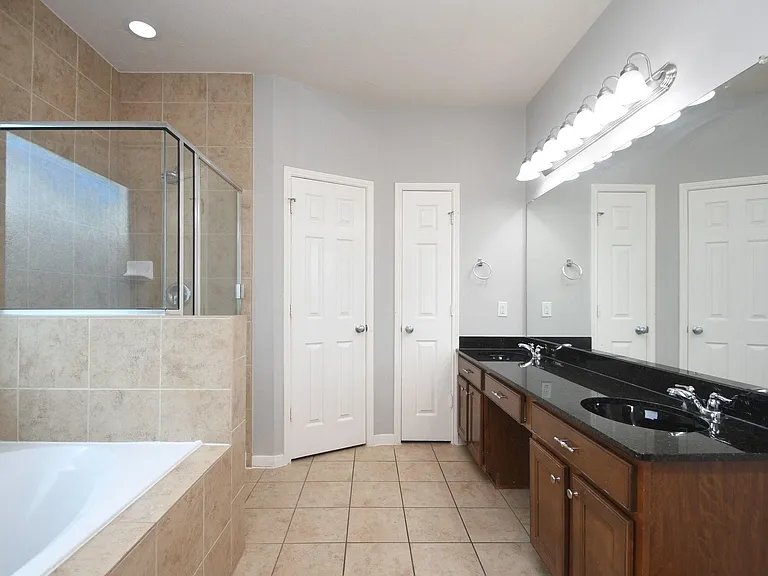 14319 Heath Falls Ln — Photo 17