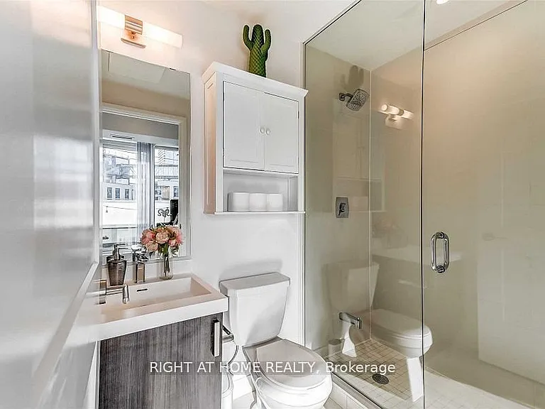 7895 Jane St #213 — Photo 7