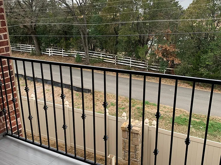 1703 Leann Ln — Photo 13