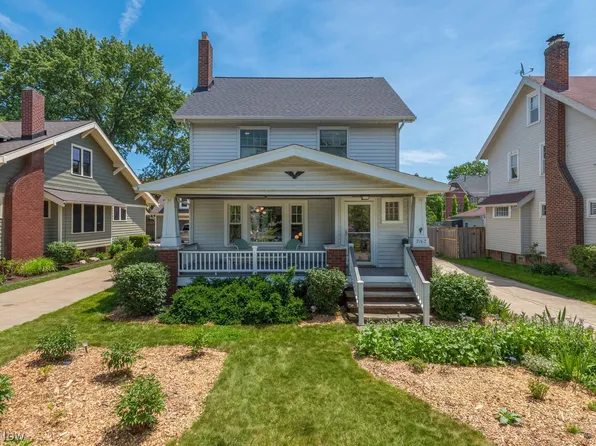 2167 Niagara Dr, Lakewood, OH 44107