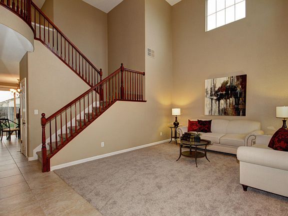 3rd image of 611 Tara Bella Dr