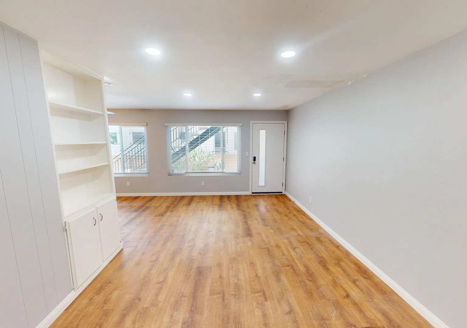 4020 Kansas St — Photo 3