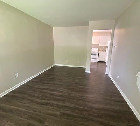 2nd image of 1179 Sanborn Pl APT C