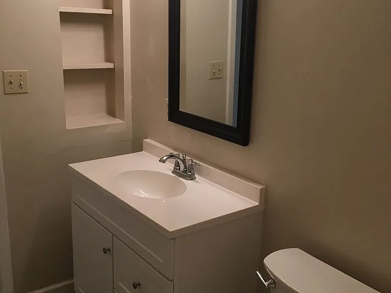 1527 Grace Ave — Photo 14