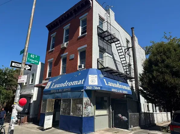 3921 7th Avenue image 2 of 17