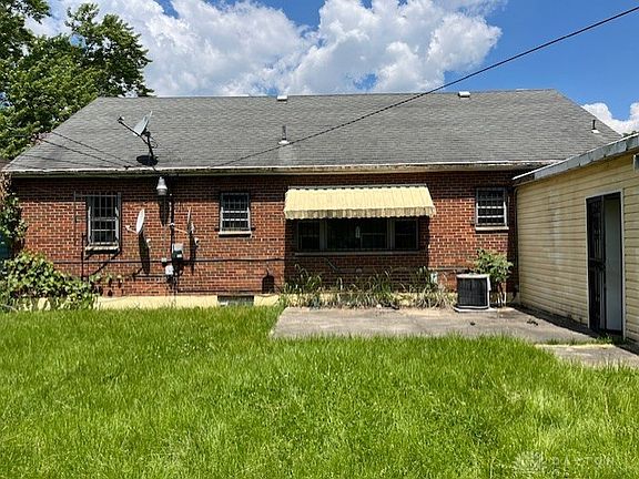 5th image of 206 E Parkwood Dr