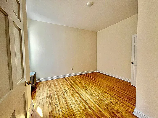 Rented by EXR | media 6