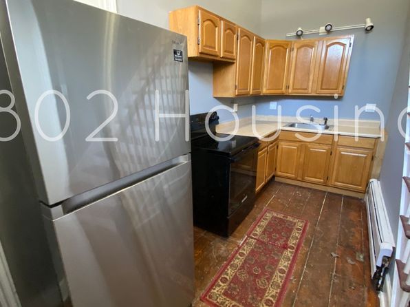 102 S Main St, Bethel, VT 05032