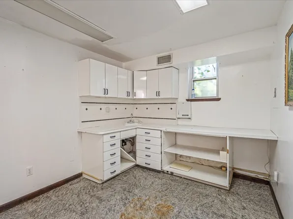 87-02 188th Street image 19 of 28