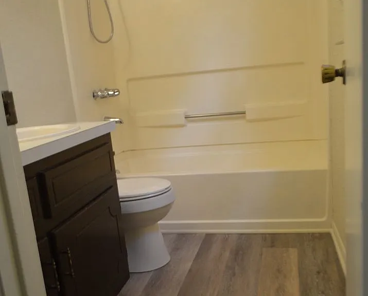104 Spur Dr — Photo 14