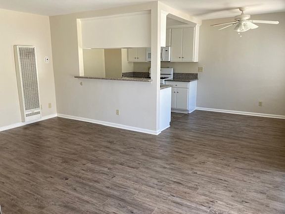5th image of 11915 Burbank Blvd APT 26