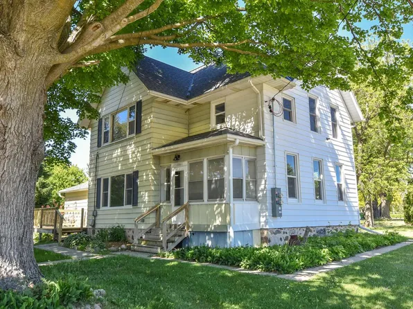 20 Otto DRIVE #18, Hartford, WI 53027