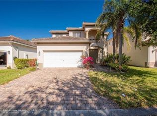 1068 Center Stone Ln, Riviera Beach, FL 33404