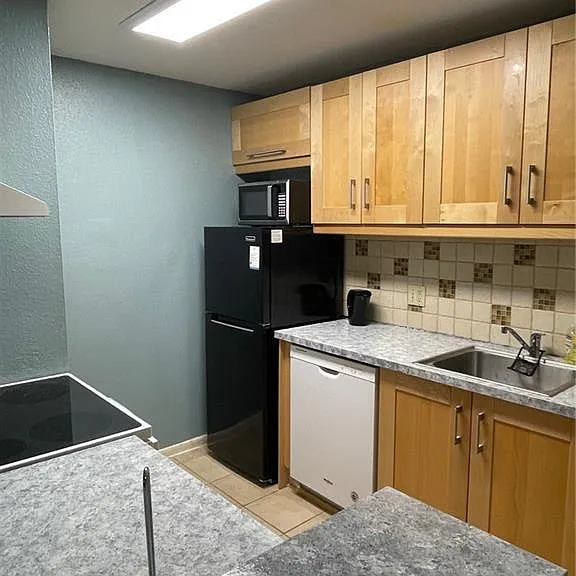 904 University Oaks #40-1 — Photo 2