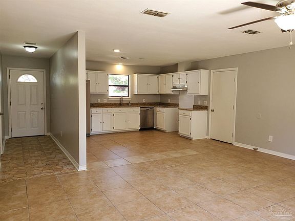 2nd image of 10619 Fair Pine Dr
