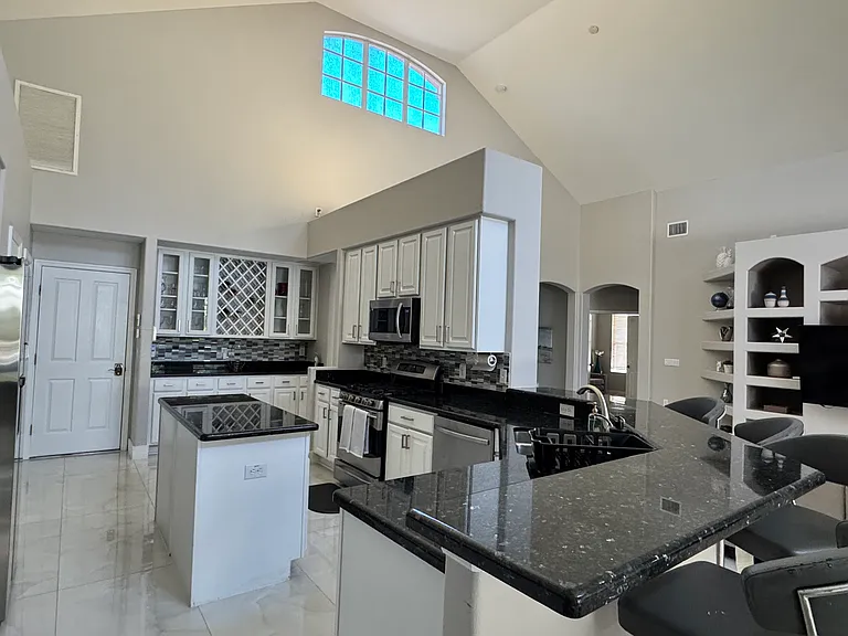 4703 Jacks Point Ct — Photo 9