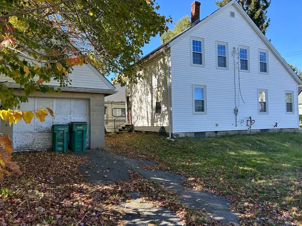287 Oak Hill Rd, Fitchburg, MA 01420