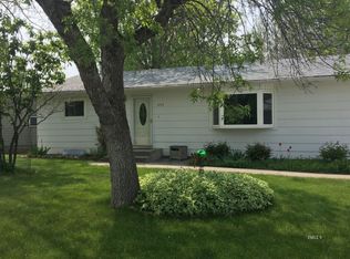 604 Olive Dr, Colstrip, MT 59323
