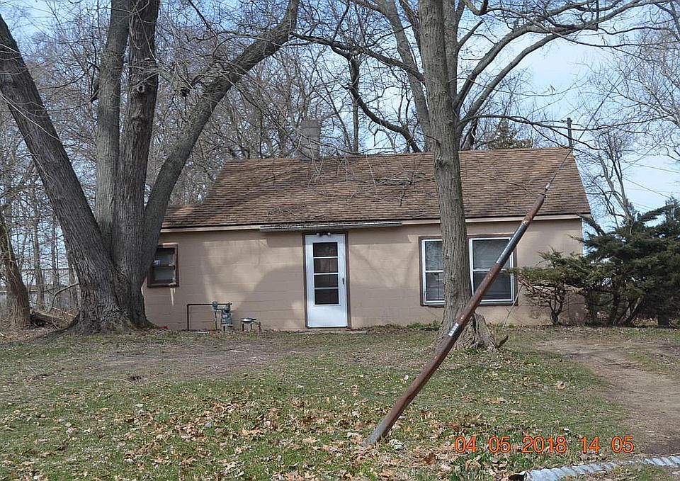 1st image of 1041 Waukonda Ave