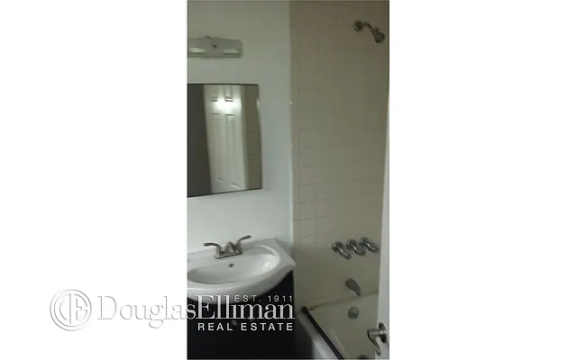 Rented by Douglas Elliman | media 27