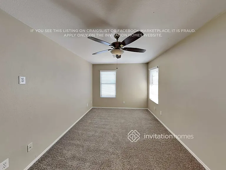 12808 N Main St — Photo 15