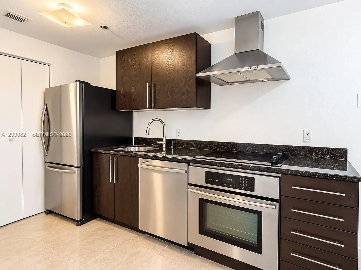 1300 Pennsylvania Condo — Photo 3