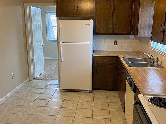 2nd image of 101 Shelor Dr APT 2
